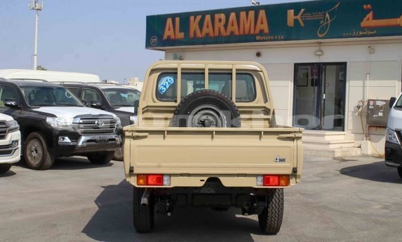 Buy Import Toyota Land Cruiser Beige Car in Import - Dubai in Bumthang Buy Import Toyota Land Cruiser Beige Car in Import - Dubai in Bumthang