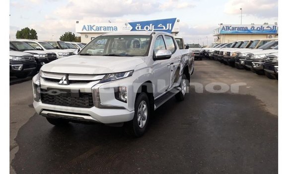 Buy Import Mitsubishi L200 White Car in Import - Dubai in Bumthang Buy Import Mitsubishi L200 White Car in Import - Dubai in Bumthang