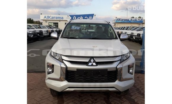 Buy Import Mitsubishi L200 White Car in Import - Dubai in Bumthang Buy Import Mitsubishi L200 White Car in Import - Dubai in Bumthang