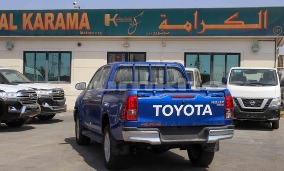 Buy Import Toyota Hilux Blue Car in Import - Dubai in Bumthang Buy Import Toyota Hilux Blue Car in Import - Dubai in Bumthang