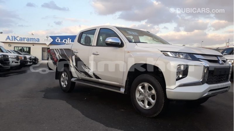 Big with watermark mitsubishi l200 bumthang import dubai 2597