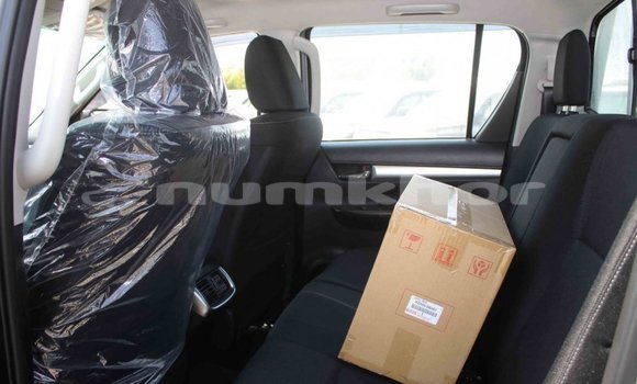 Buy Import Toyota Hilux Other Car in Import - Dubai in Bumthang Buy Import Toyota Hilux Other Car in Import - Dubai in Bumthang