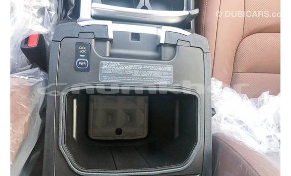 Buy Import Toyota Land Cruiser Black Car in Import - Dubai in Bumthang Buy Import Toyota Land Cruiser Black Car in Import - Dubai in Bumthang