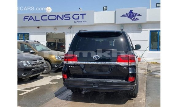 Buy Import Toyota Land Cruiser Black Car in Import - Dubai in Bumthang Buy Import Toyota Land Cruiser Black Car in Import - Dubai in Bumthang