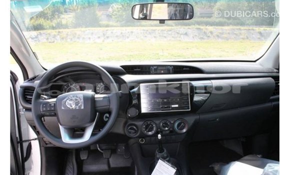 Buy Import Toyota Hilux White Car in Import - Dubai in Bumthang Buy Import Toyota Hilux White Car in Import - Dubai in Bumthang