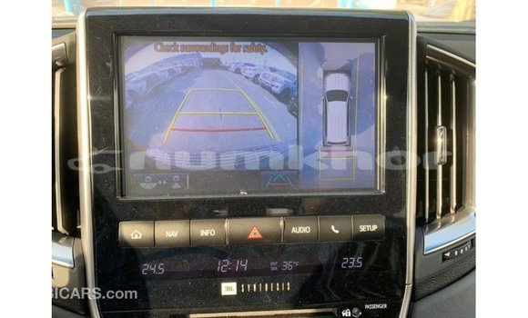 Buy Import Toyota Land Cruiser Black Car in Import - Dubai in Bumthang Buy Import Toyota Land Cruiser Black Car in Import - Dubai in Bumthang