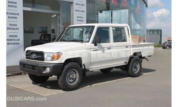 Buy Import Toyota Land Cruiser White Car in Import - Dubai in Bumthang Buy Import Toyota Land Cruiser White Car in Import - Dubai in Bumthang