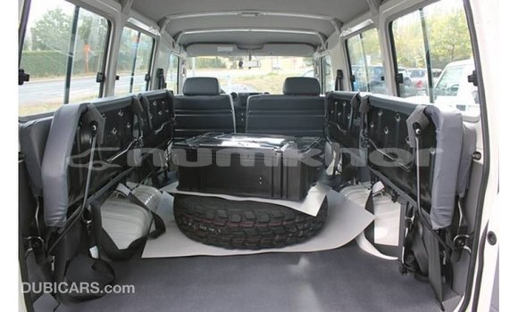 Buy Import Toyota Land Cruiser White Car in Import - Dubai in Bumthang Buy Import Toyota Land Cruiser White Car in Import - Dubai in Bumthang