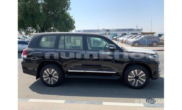 Buy Import Toyota Land Cruiser Black Car in Import - Dubai in Bumthang Buy Import Toyota Land Cruiser Black Car in Import - Dubai in Bumthang