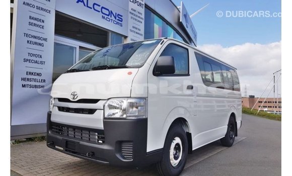 Buy Import Toyota Hiace White Car in Import - Dubai in Bumthang Buy Import Toyota Hiace White Car in Import - Dubai in Bumthang
