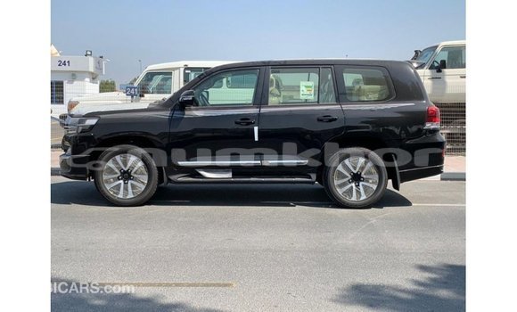 Buy Import Toyota Land Cruiser Black Car in Import - Dubai in Bumthang Buy Import Toyota Land Cruiser Black Car in Import - Dubai in Bumthang
