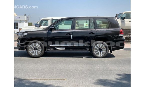 Buy Import Toyota Land Cruiser Black Car in Import - Dubai in Bumthang Buy Import Toyota Land Cruiser Black Car in Import - Dubai in Bumthang
