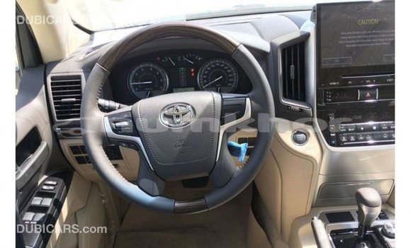 Buy Import Toyota Land Cruiser Black Car in Import - Dubai in Bumthang Buy Import Toyota Land Cruiser Black Car in Import - Dubai in Bumthang