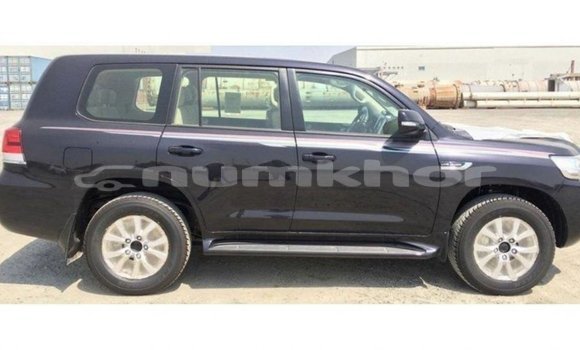 Buy Import Toyota Land Cruiser Black Car in Import - Dubai in Bumthang Buy Import Toyota Land Cruiser Black Car in Import - Dubai in Bumthang