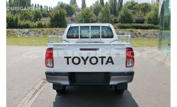 Buy Import Toyota Hilux White Car in Import - Dubai in Bumthang Buy Import Toyota Hilux White Car in Import - Dubai in Bumthang