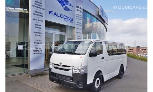 Buy Import Toyota Hiace White Car in Import - Dubai in Bumthang Buy Import Toyota Hiace White Car in Import - Dubai in Bumthang