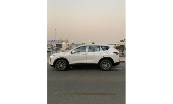 Buy Import Hyundai Santa Fe White Car in Import - Dubai in Bumthang Buy Import Hyundai Santa Fe White Car in Import - Dubai in Bumthang