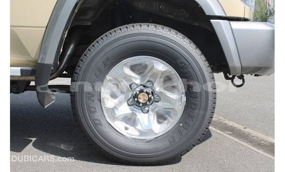 Buy Import Toyota Land Cruiser Beige Car in Import - Dubai in Bumthang Buy Import Toyota Land Cruiser Beige Car in Import - Dubai in Bumthang