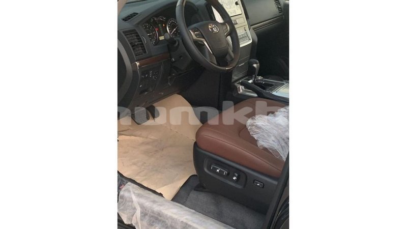 Big with watermark toyota land cruiser bumthang import dubai 2648