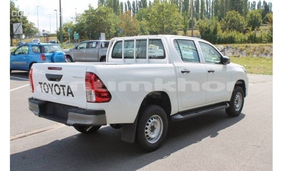 Buy Import Toyota Hilux White Car in Import - Dubai in Bumthang Buy Import Toyota Hilux White Car in Import - Dubai in Bumthang
