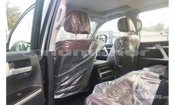 Buy Import Toyota Land Cruiser Black Car in Import - Dubai in Bumthang Buy Import Toyota Land Cruiser Black Car in Import - Dubai in Bumthang