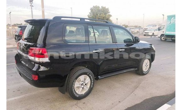 Buy Import Toyota Land Cruiser Black Car in Import - Dubai in Bumthang Buy Import Toyota Land Cruiser Black Car in Import - Dubai in Bumthang