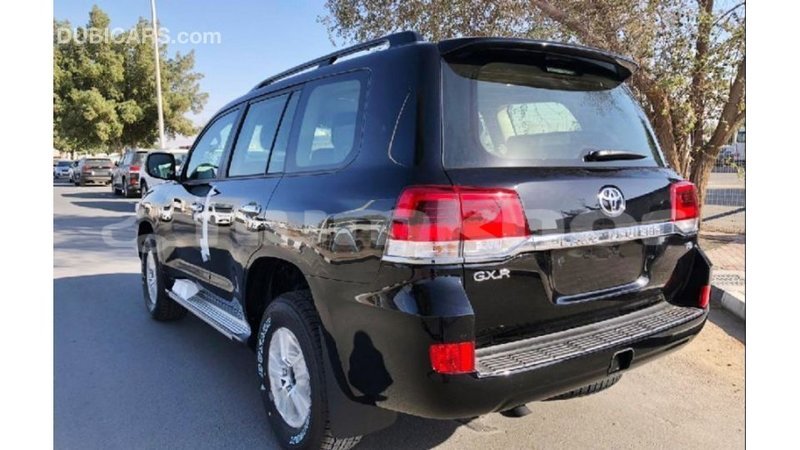 Big with watermark toyota land cruiser bumthang import dubai 2656