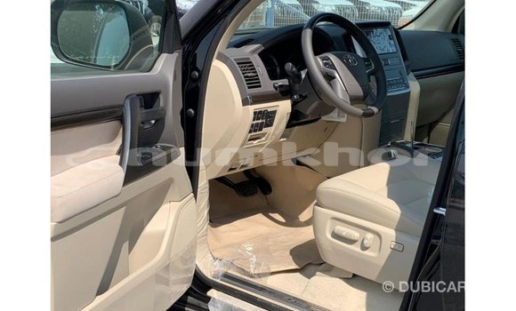 Buy Import Toyota Land Cruiser Black Car in Import - Dubai in Bumthang Buy Import Toyota Land Cruiser Black Car in Import - Dubai in Bumthang