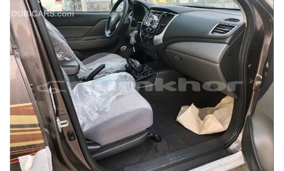 Buy Import Mitsubishi L200 Brown Car in Import - Dubai in Bumthang Buy Import Mitsubishi L200 Brown Car in Import - Dubai in Bumthang