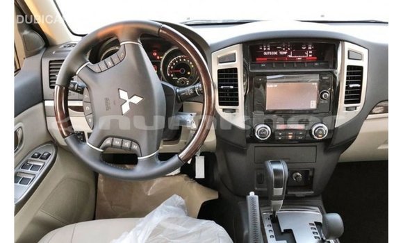 Buy Import Mitsubishi Pajero Black Car in Import - Dubai in Bumthang Buy Import Mitsubishi Pajero Black Car in Import - Dubai in Bumthang