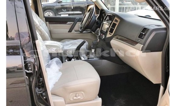Buy Import Mitsubishi Pajero Black Car in Import - Dubai in Bumthang Buy Import Mitsubishi Pajero Black Car in Import - Dubai in Bumthang