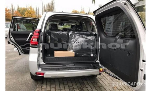 Buy Import Toyota Prado Other Car in Import - Dubai in Bumthang Buy Import Toyota Prado Other Car in Import - Dubai in Bumthang