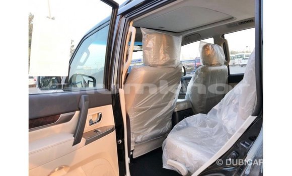 Buy Import Mitsubishi Pajero Black Car in Import - Dubai in Bumthang Buy Import Mitsubishi Pajero Black Car in Import - Dubai in Bumthang