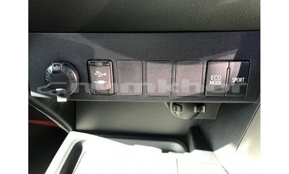 Buy Import Toyota 4Runner White Car in Import - Dubai in Bumthang Buy Import Toyota 4Runner White Car in Import - Dubai in Bumthang