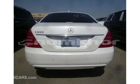 Buy Import Mercedes-Benz 190 White Car in Import - Dubai in Bumthang Buy Import Mercedes-Benz 190 White Car in Import - Dubai in Bumthang