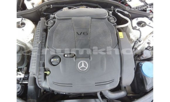 Buy Import Mercedes-Benz 190 White Car in Import - Dubai in Bumthang Buy Import Mercedes-Benz 190 White Car in Import - Dubai in Bumthang
