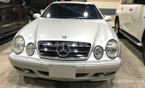 Buy Import Mercedes-Benz 190 (W201) Other Car in Import - Dubai in Bumthang Buy Import Mercedes-Benz 190 (W201) Other Car in Import - Dubai in Bumthang