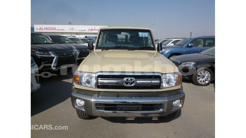 Big with watermark toyota land cruiser bumthang import dubai 2684