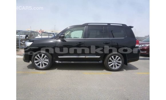 Buy Import Toyota Land Cruiser Black Car in Import - Dubai in Bumthang Buy Import Toyota Land Cruiser Black Car in Import - Dubai in Bumthang