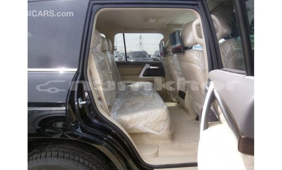 Buy Import Toyota Land Cruiser Black Car in Import - Dubai in Bumthang Buy Import Toyota Land Cruiser Black Car in Import - Dubai in Bumthang