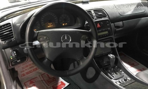 Buy Import Mercedes-Benz 190 (W201) Other Car in Import - Dubai in Bumthang Buy Import Mercedes-Benz 190 (W201) Other Car in Import - Dubai in Bumthang