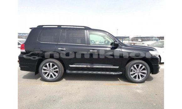 Buy Import Toyota Land Cruiser Black Car in Import - Dubai in Bumthang Buy Import Toyota Land Cruiser Black Car in Import - Dubai in Bumthang