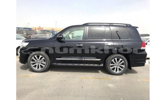 Buy Import Toyota Land Cruiser Black Car in Import - Dubai in Bumthang Buy Import Toyota Land Cruiser Black Car in Import - Dubai in Bumthang