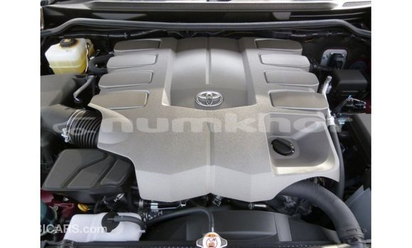 Buy Import Toyota Land Cruiser Other Car in Import - Dubai in Bumthang Buy Import Toyota Land Cruiser Other Car in Import - Dubai in Bumthang