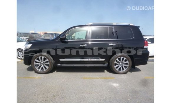 Buy Import Toyota Land Cruiser Black Car in Import - Dubai in Bumthang Buy Import Toyota Land Cruiser Black Car in Import - Dubai in Bumthang