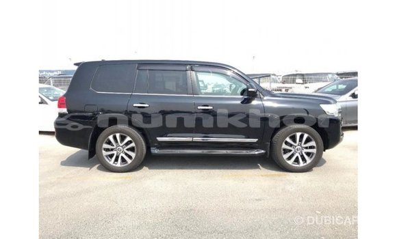 Buy Import Toyota Land Cruiser Black Car in Import - Dubai in Bumthang Buy Import Toyota Land Cruiser Black Car in Import - Dubai in Bumthang