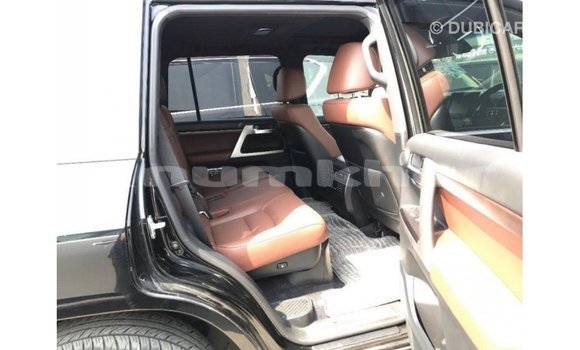 Buy Import Toyota Land Cruiser Black Car in Import - Dubai in Bumthang Buy Import Toyota Land Cruiser Black Car in Import - Dubai in Bumthang
