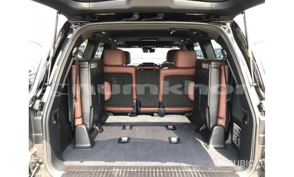 Buy Import Toyota Land Cruiser Black Car in Import - Dubai in Bumthang Buy Import Toyota Land Cruiser Black Car in Import - Dubai in Bumthang