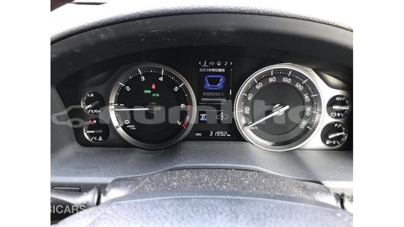 Big with watermark toyota land cruiser bumthang import dubai 2696