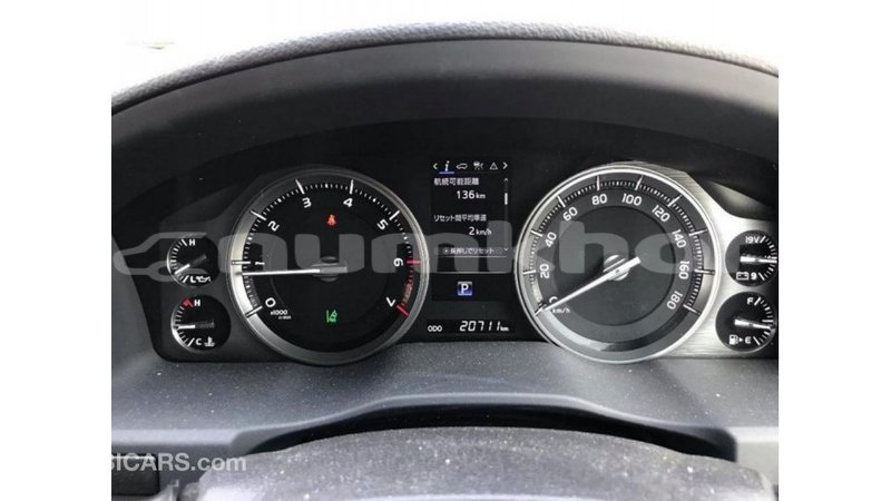 Big with watermark toyota land cruiser bumthang import dubai 2697